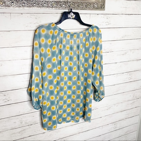 Ecru Abstract Design 100% Silk Business Casual Blouse - Picture 2 of 9